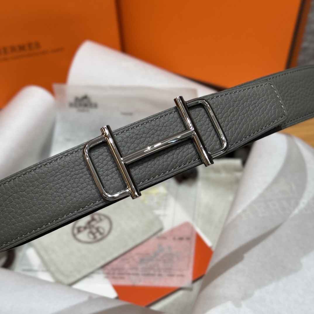 Hermès Reversible Leather Belt with Silver H Buckle - Grey/Black