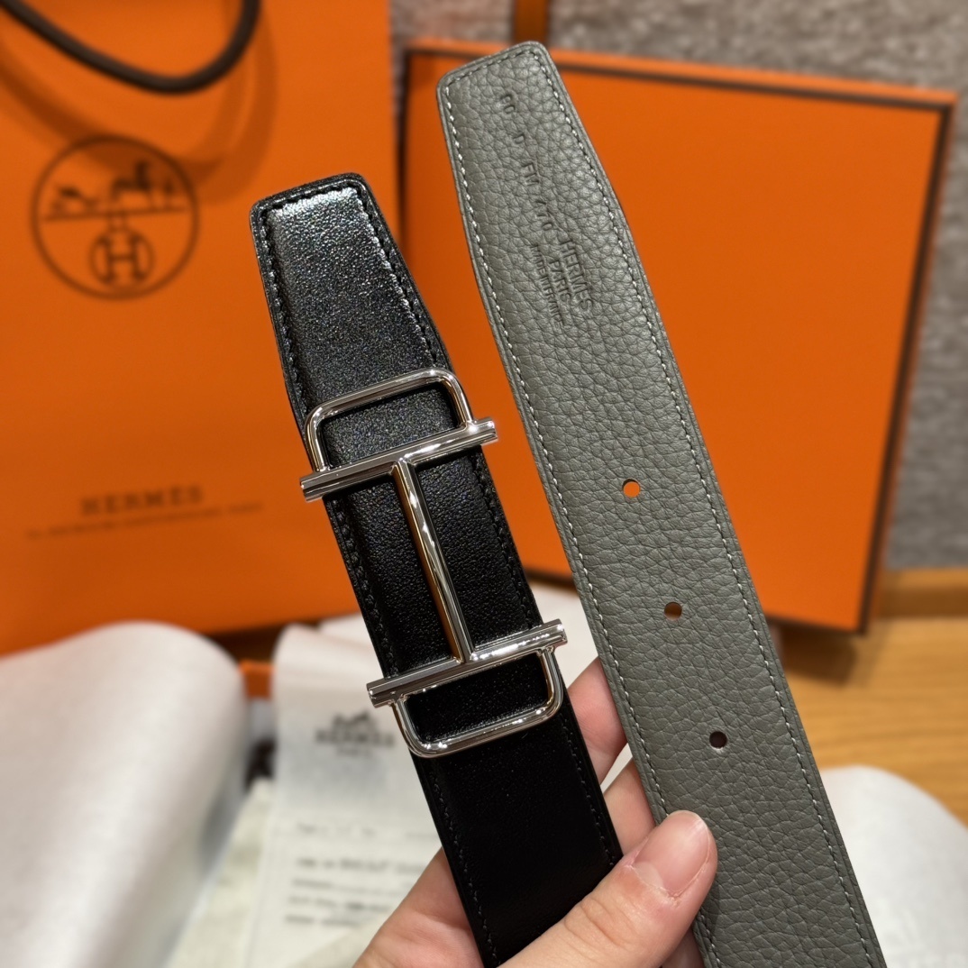Hermès Reversible Leather Belt with Silver H Buckle - Grey/Black