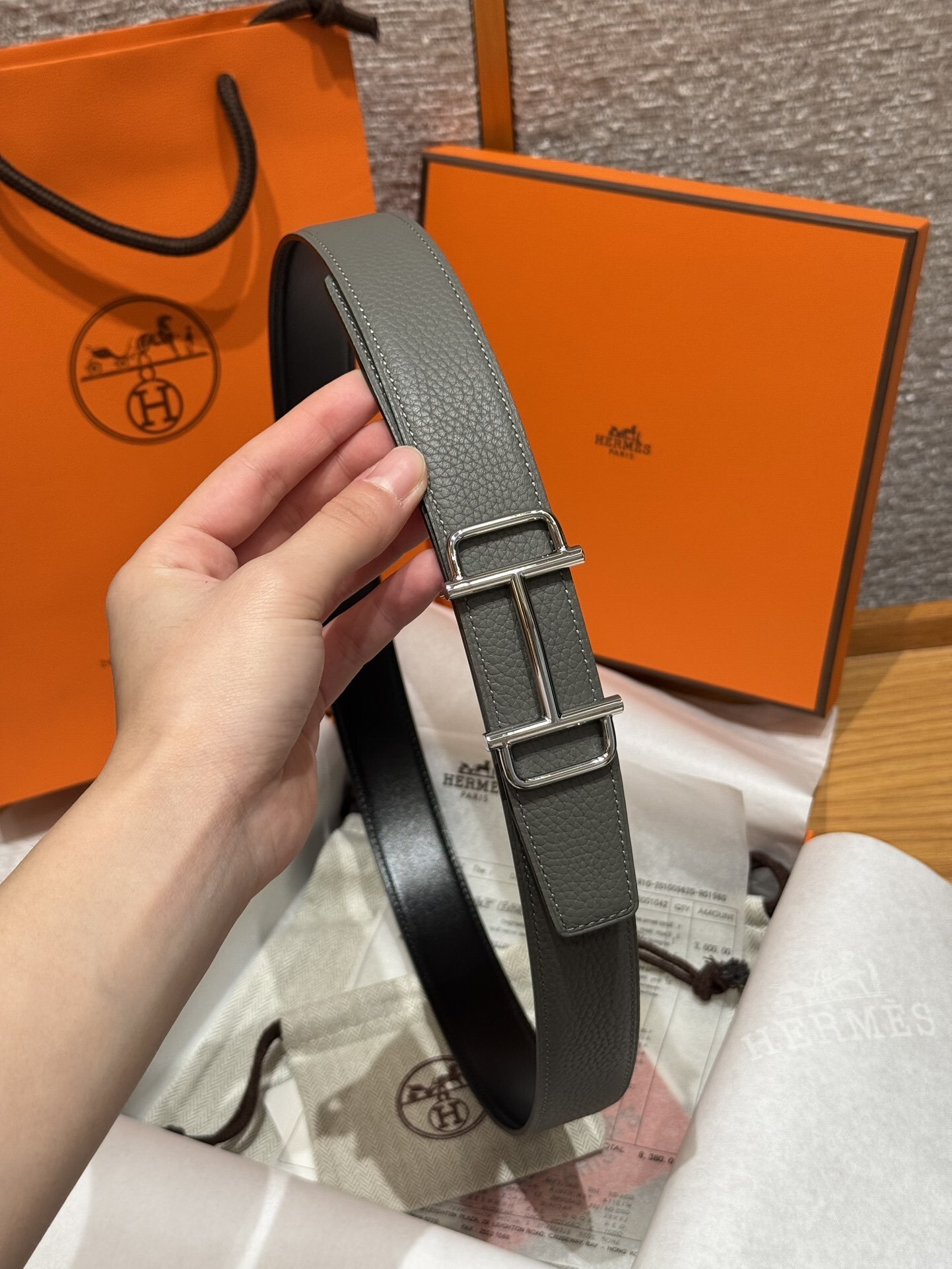 Hermès Reversible Leather Belt with Silver H Buckle – Grey/Black