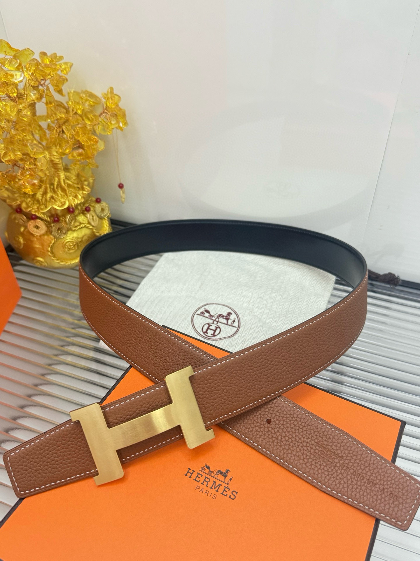 Hermès Reversible H Buckle Leather Belt - Gold Hardware