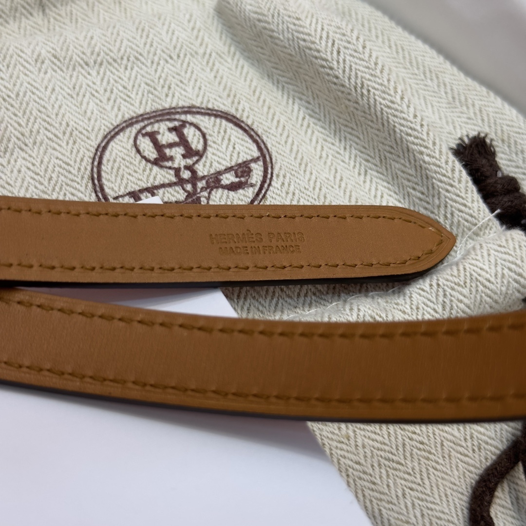 Hermès Kelly Belt in Gold Epsom Leather with Gold Hardware