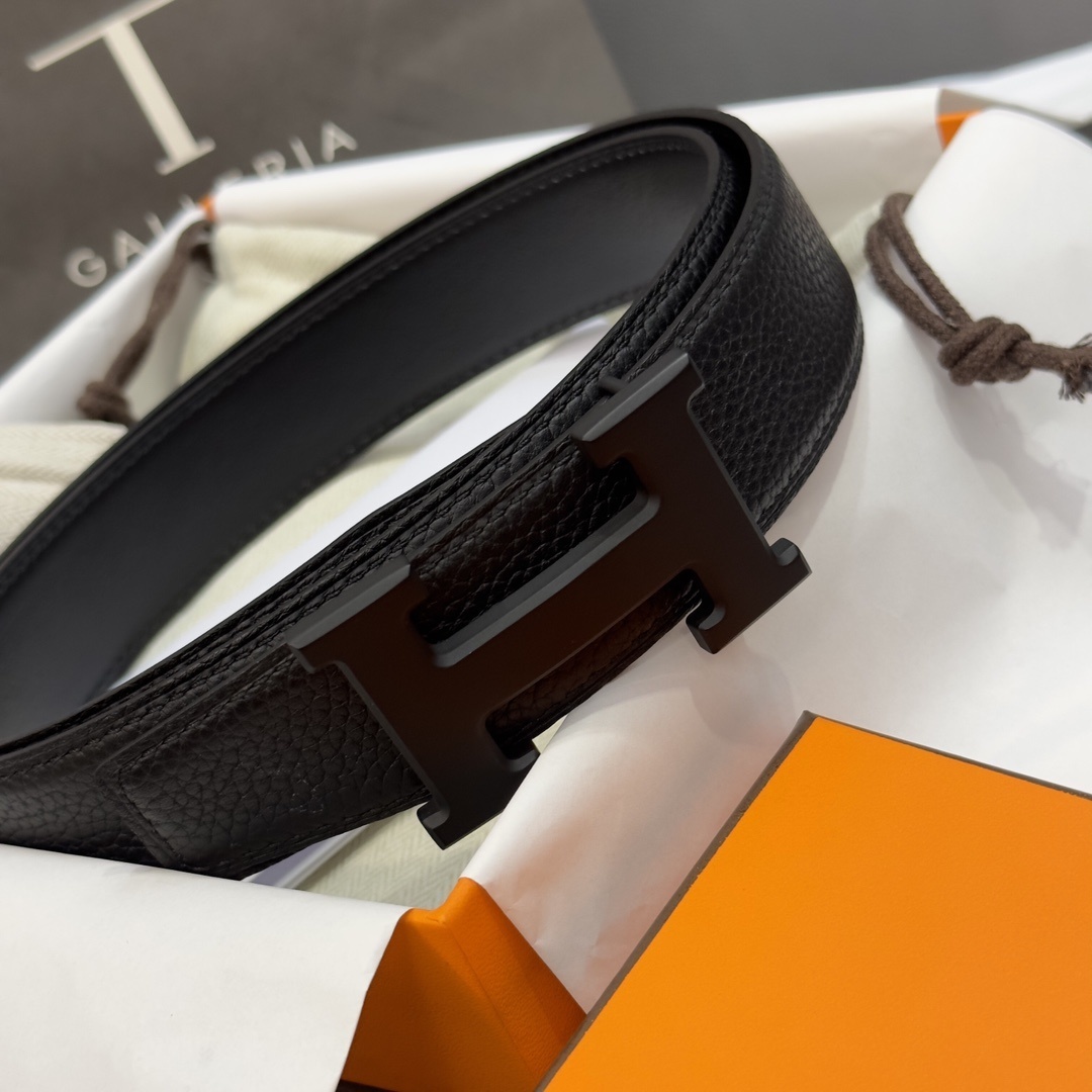 Hermes Men's Black Textured Leather Belt with Matte H Buckle