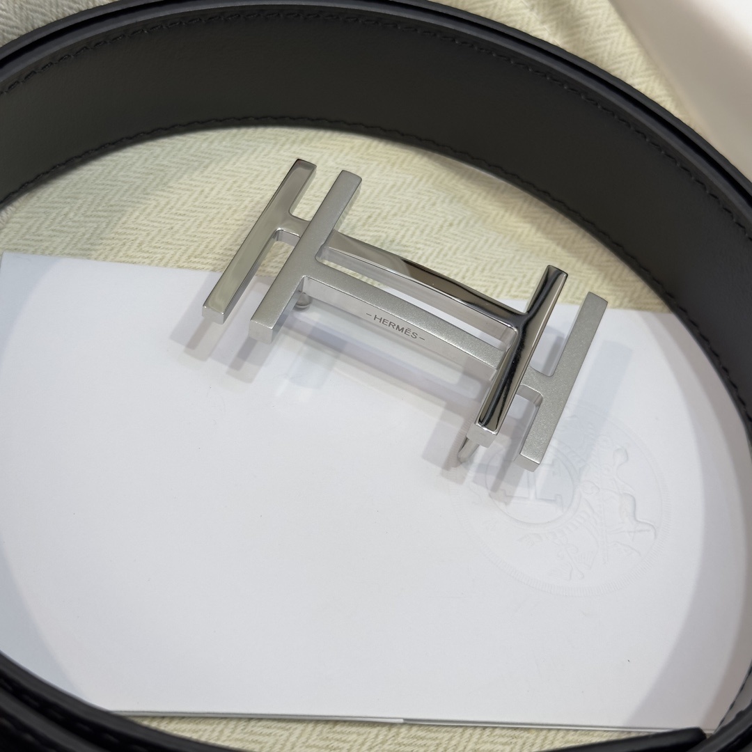 Hermès Black Leather Belt with Brushed Silver H Buckle