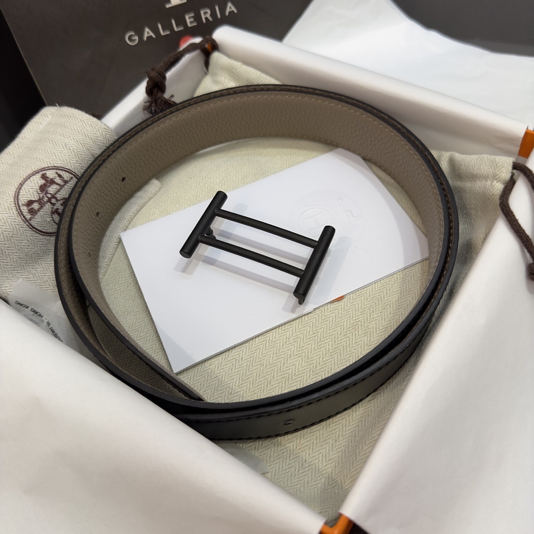 Hermès Men's Reversible Leather Belt - Etoupe/Black Matte Buckle