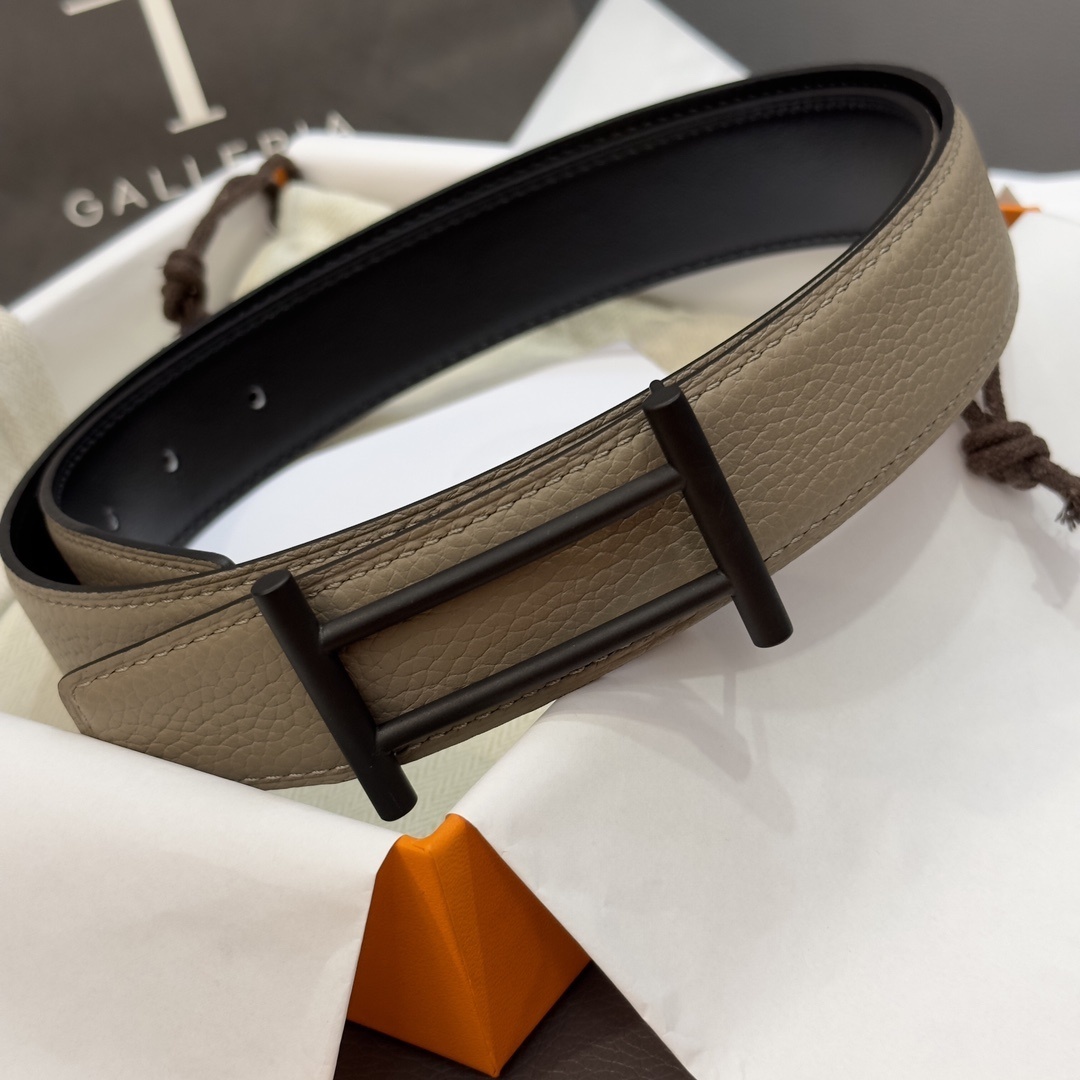 Hermès Men's Reversible Leather Belt - Etoupe/Black Matte Buckle