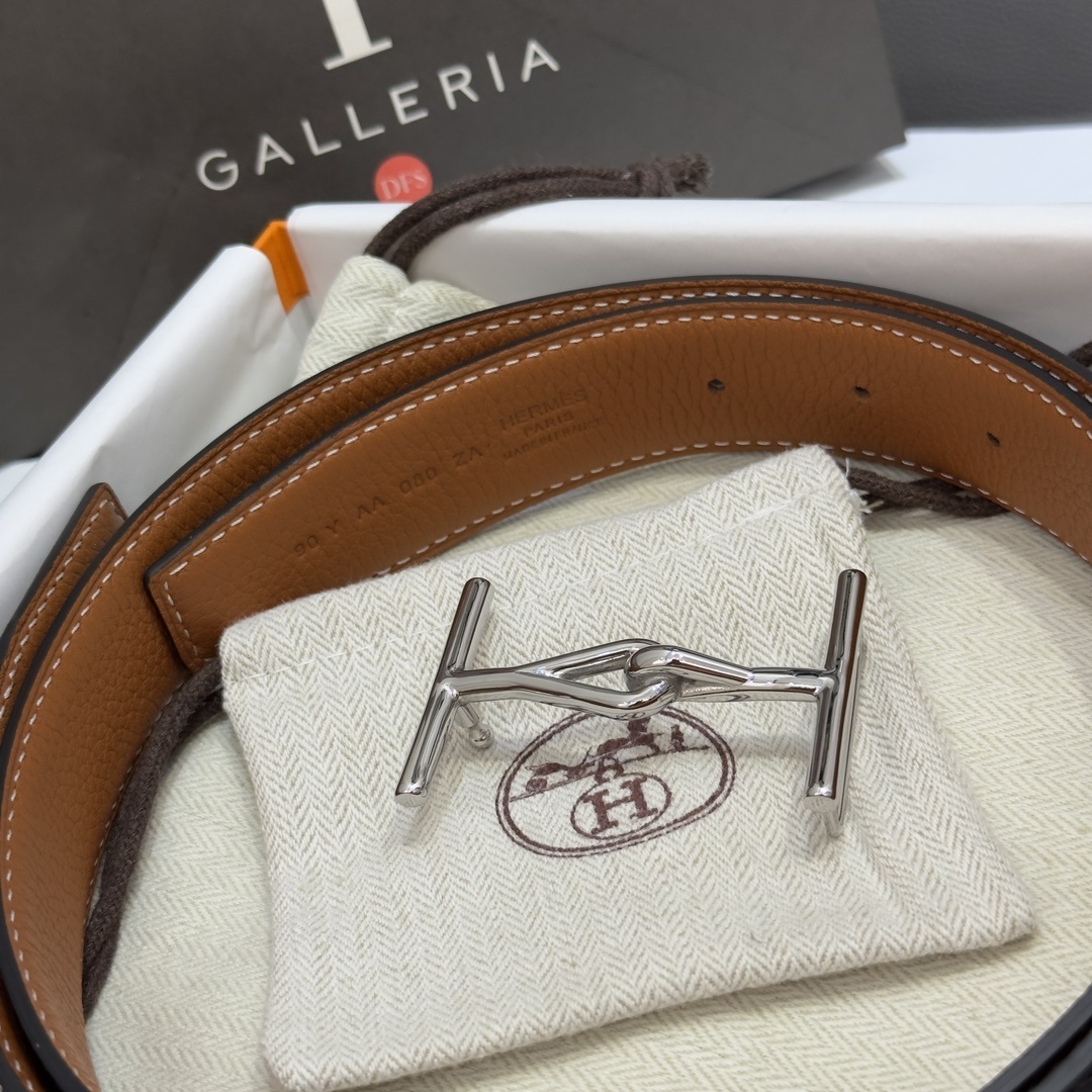 Hermès Reversible Leather Belt with Silver-Tone Buckle - Brown/Black