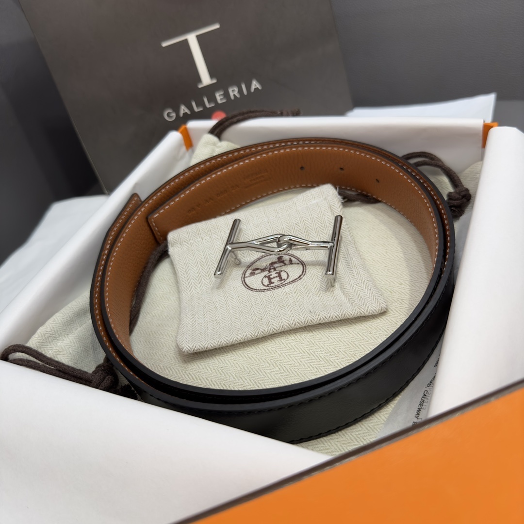 Hermès Reversible Leather Belt with Silver-Tone Buckle - Brown/Black