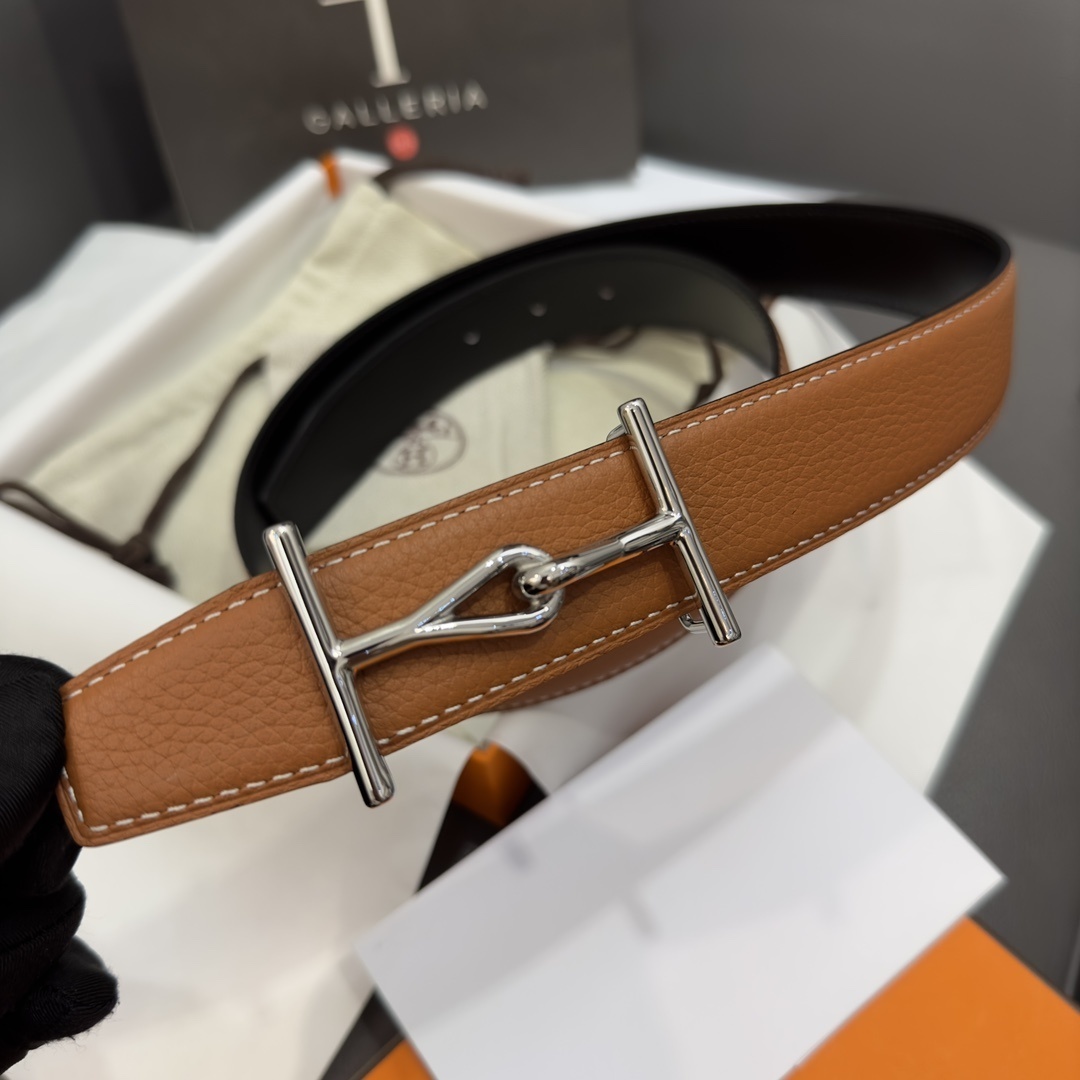Hermès Reversible Leather Belt with Silver-Tone Buckle - Brown/Black