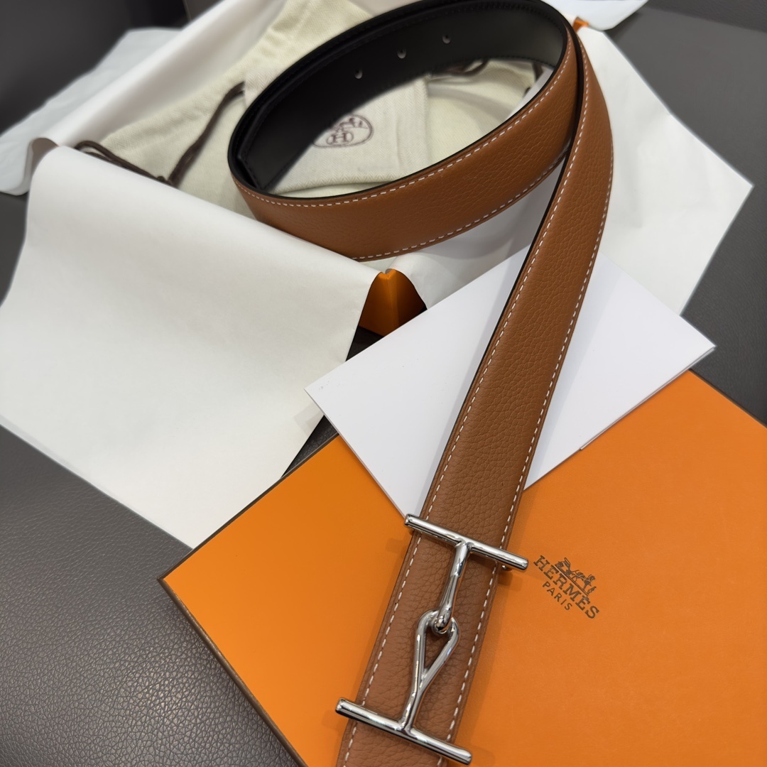 Hermès Reversible Leather Belt with Silver-Tone Buckle - Brown/Black