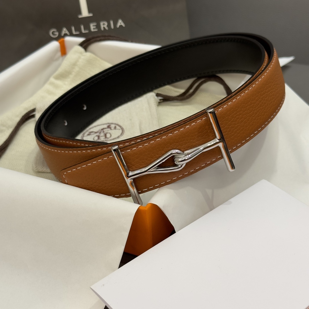 Hermès Reversible Leather Belt with Silver-Tone Buckle - Brown/Black