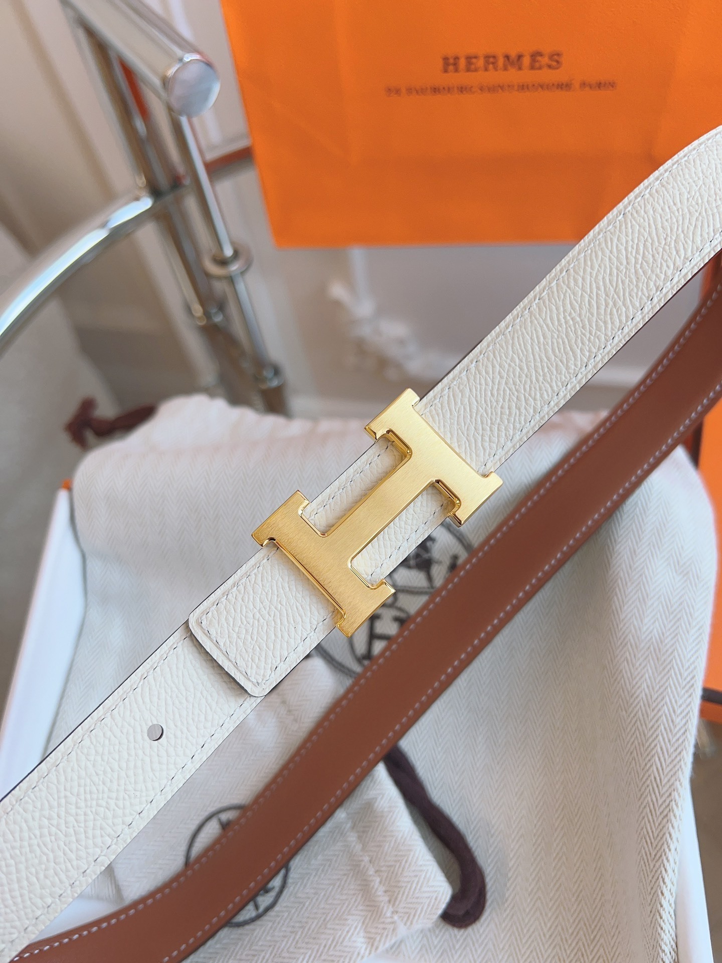 Hermès Reversible Belt with Gold H Buckle - White & Brown Leather