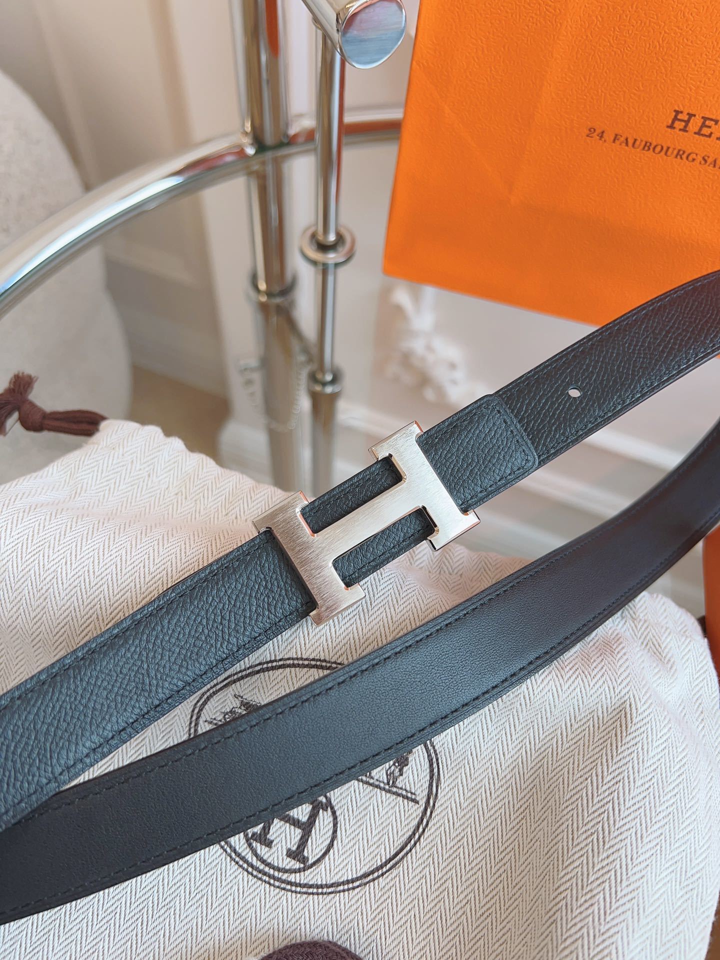 Hermes Men's Reversible Leather Belt with Silver H Buckle - Black