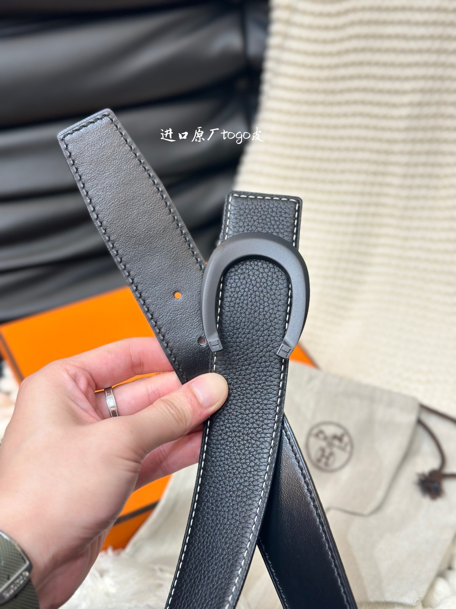 Hermès Reversible 38mm Leather Belt with Luck Buckle - Black/Brown