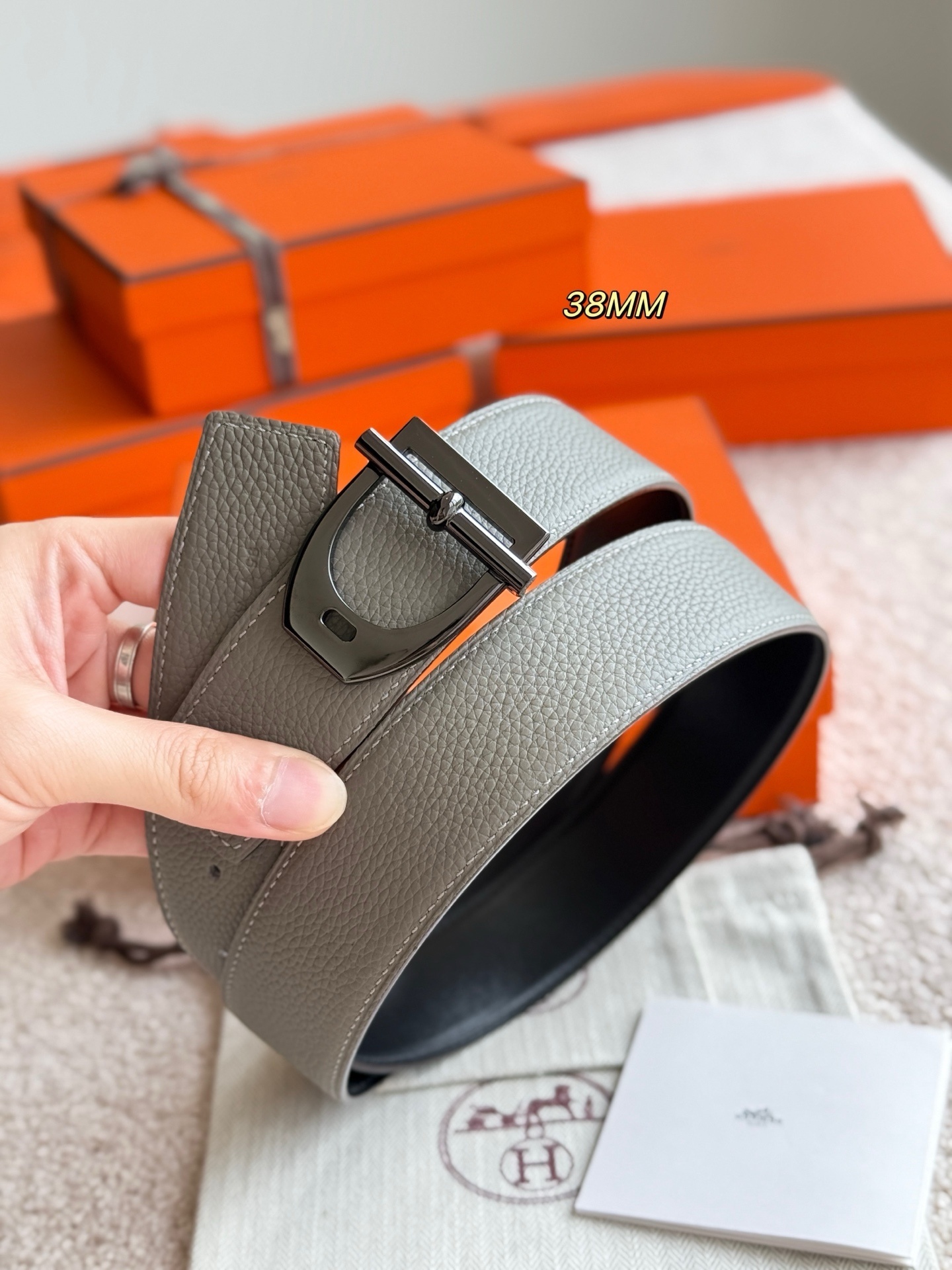 Néo Etrier Buckle & 38mm Reversible Leather Strap Luxury Belt