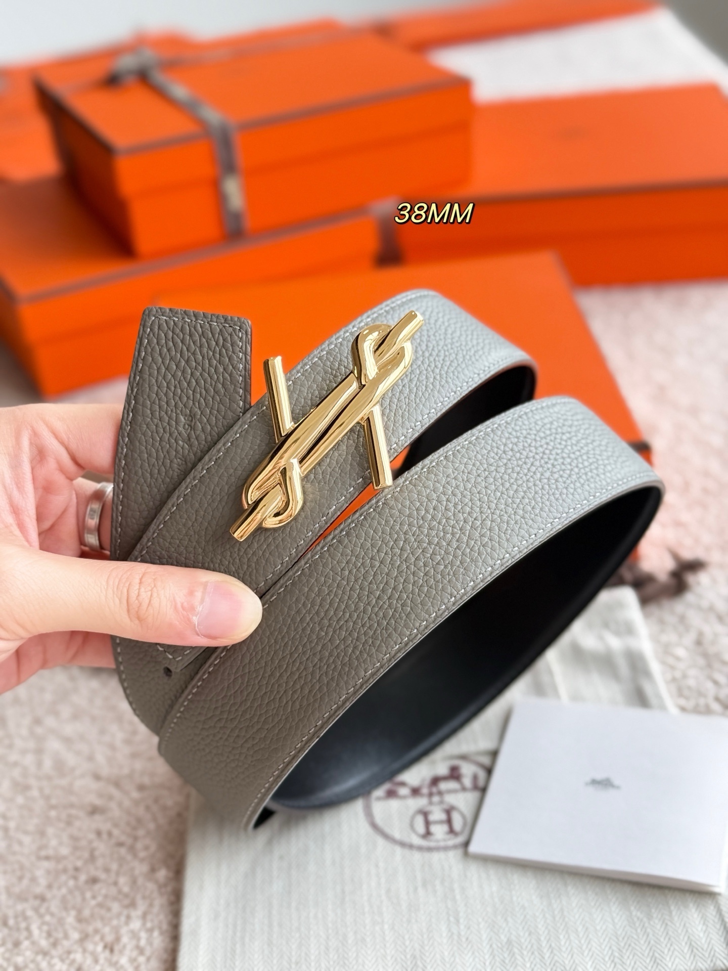 Hermès H Noué 38mm Reversible Leather Belt with Gold Buckle