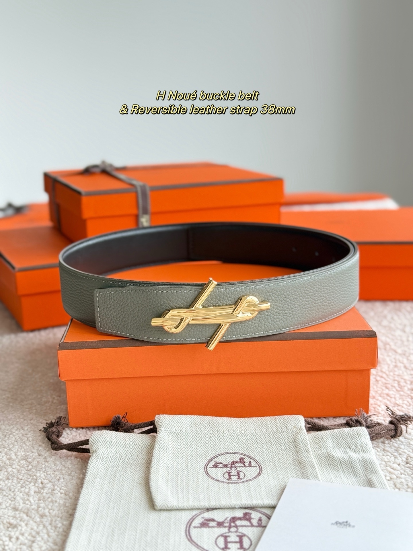 Hermès H Noué 38mm Reversible Leather Belt with Gold Buckle