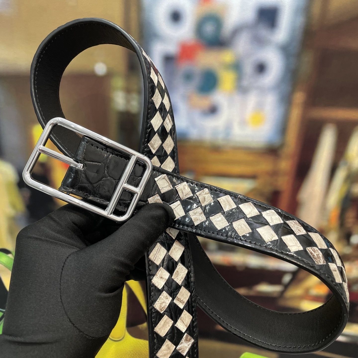 Luxury Hand-Woven Leather Belt - Stylish Black & Cream Checkered