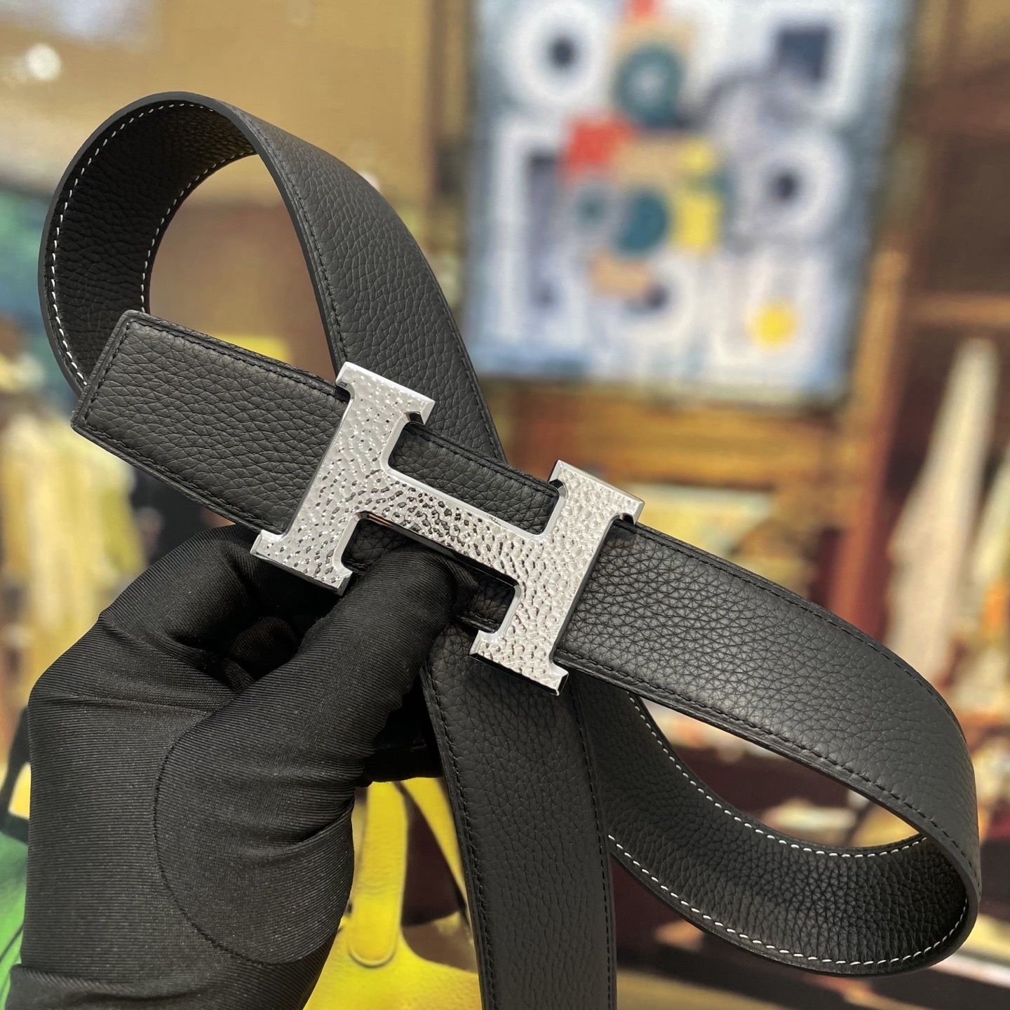 Men's Luxury Black Leather Belt - Textured Silver H Buckle