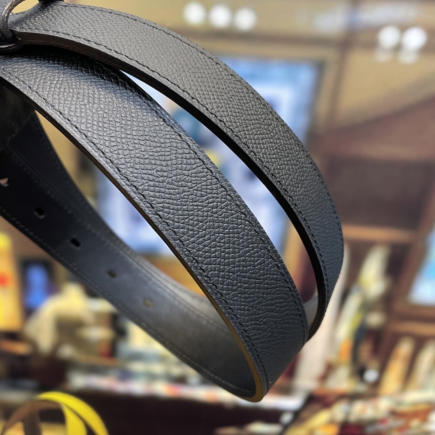 Premium Men's Grainy Leather Belt with Brushed Metal Buckle