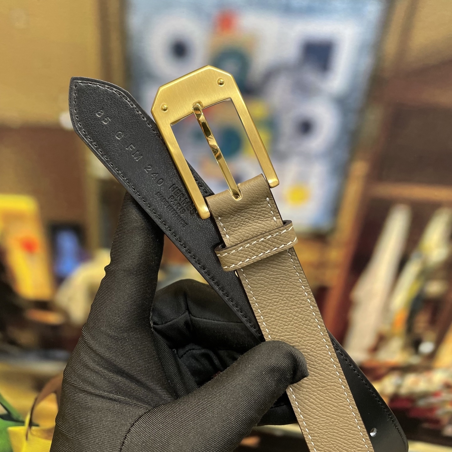 Luxury Men's Pebbled Leather Belt with Brushed Metal Buckle