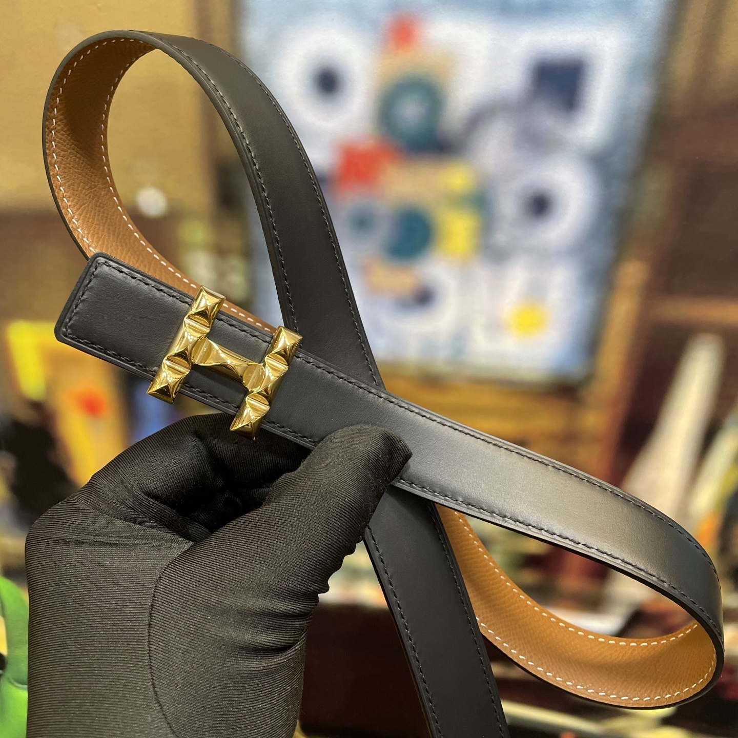 Luxury Tan Grained Leather Belt with Studded Gold H Buckle