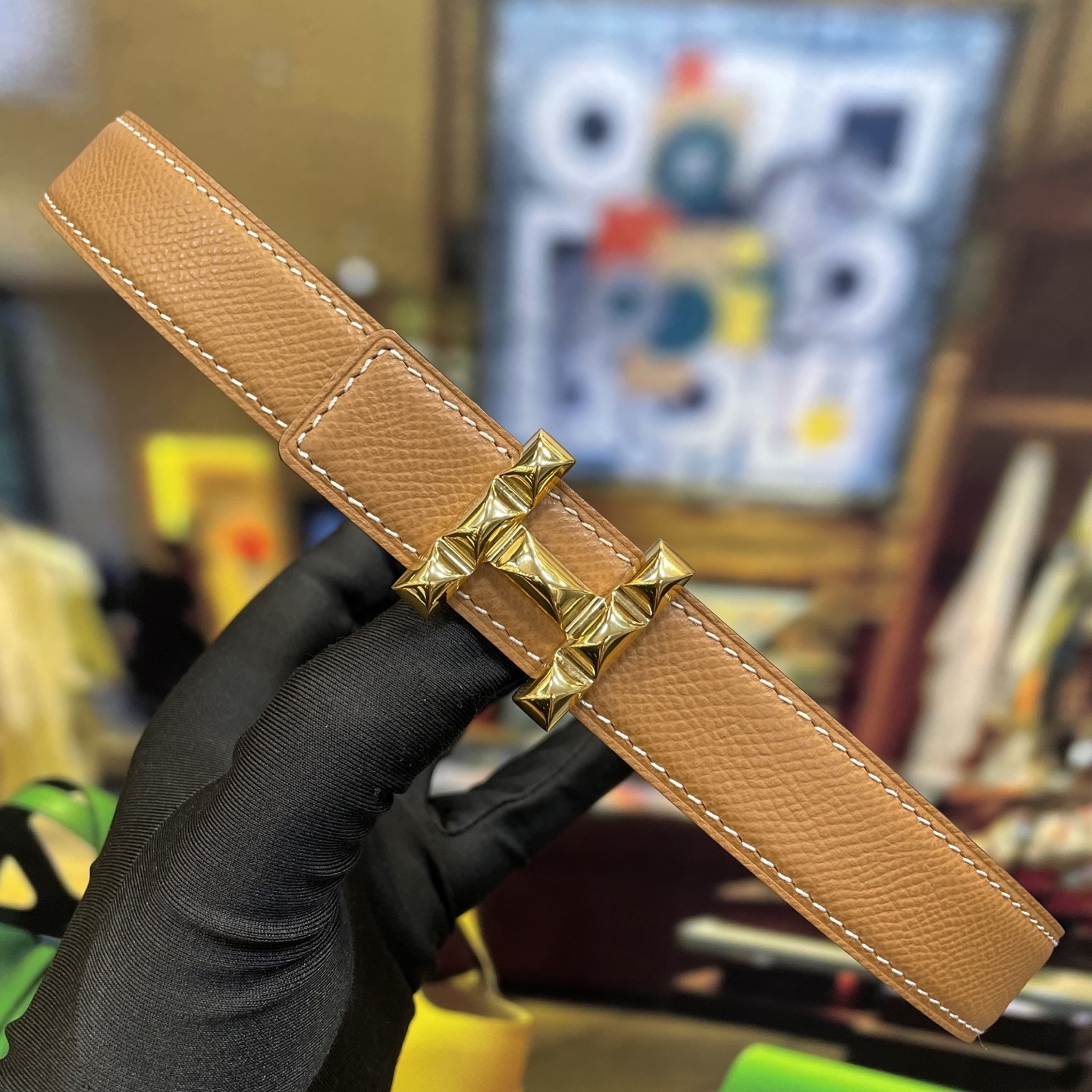Luxury Tan Grained Leather Belt with Studded Gold H Buckle