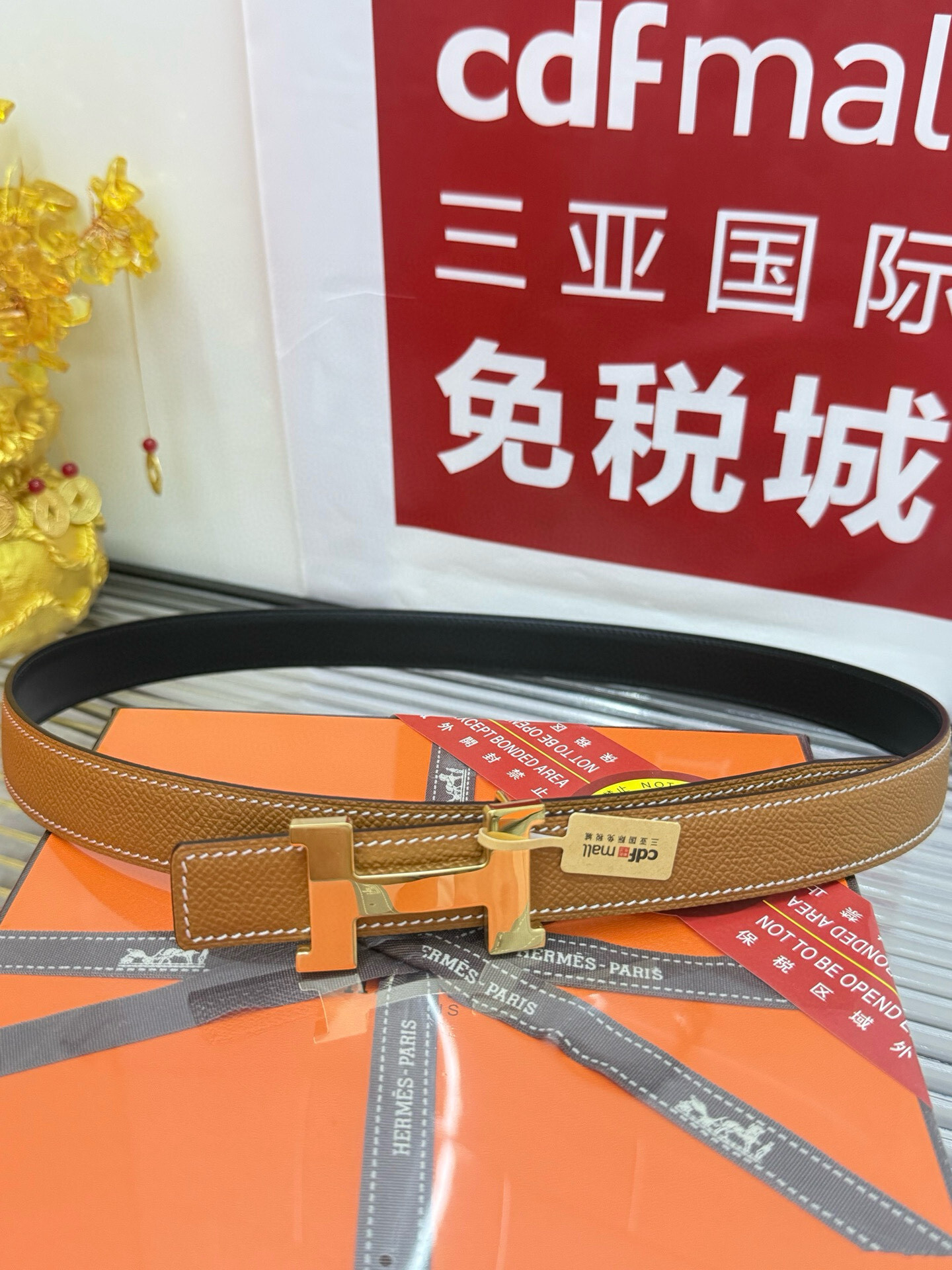 Luxury Designer H Buckle Leather Belt - Tan with White Stitching