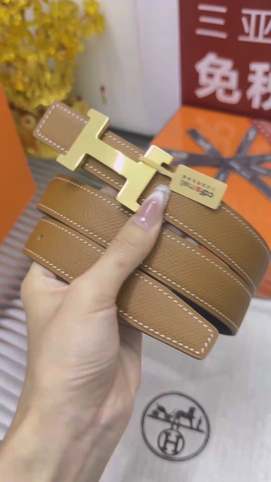 Hermès Gold Leather Belt with Gold-Tone H Buckle & White Stitching
