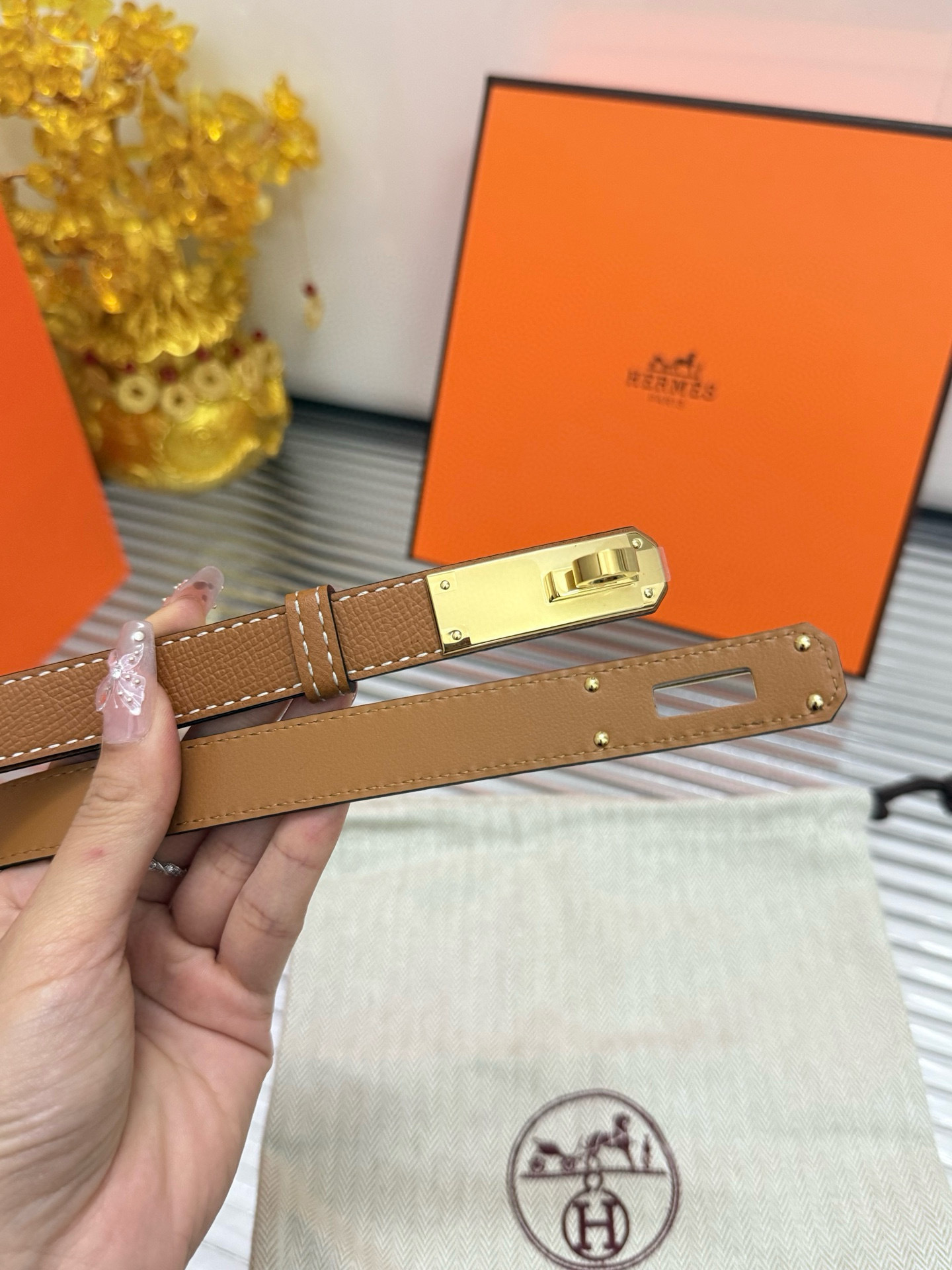 Hermes Kelly 18 Belt in Gold Epsom Leather with Gold Hardware