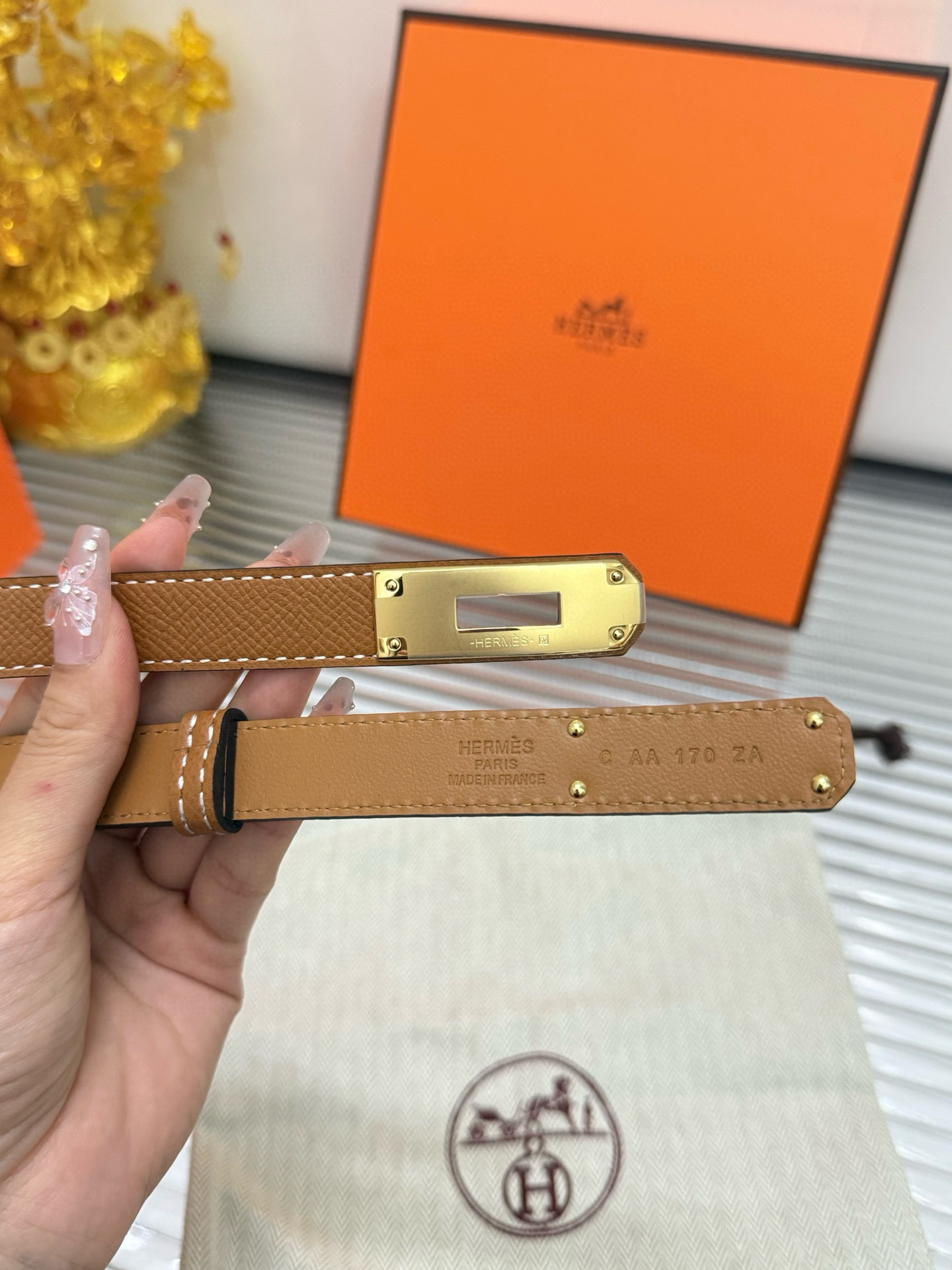 Hermes Kelly 18 Belt in Gold Epsom Leather with Gold Hardware