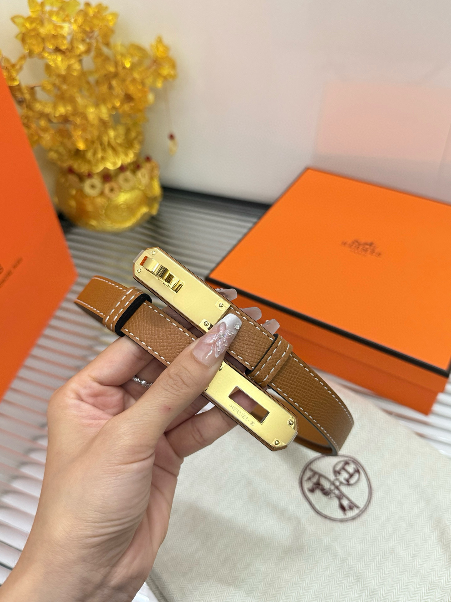 Hermes Kelly 18 Belt in Gold Epsom Leather with Gold Hardware