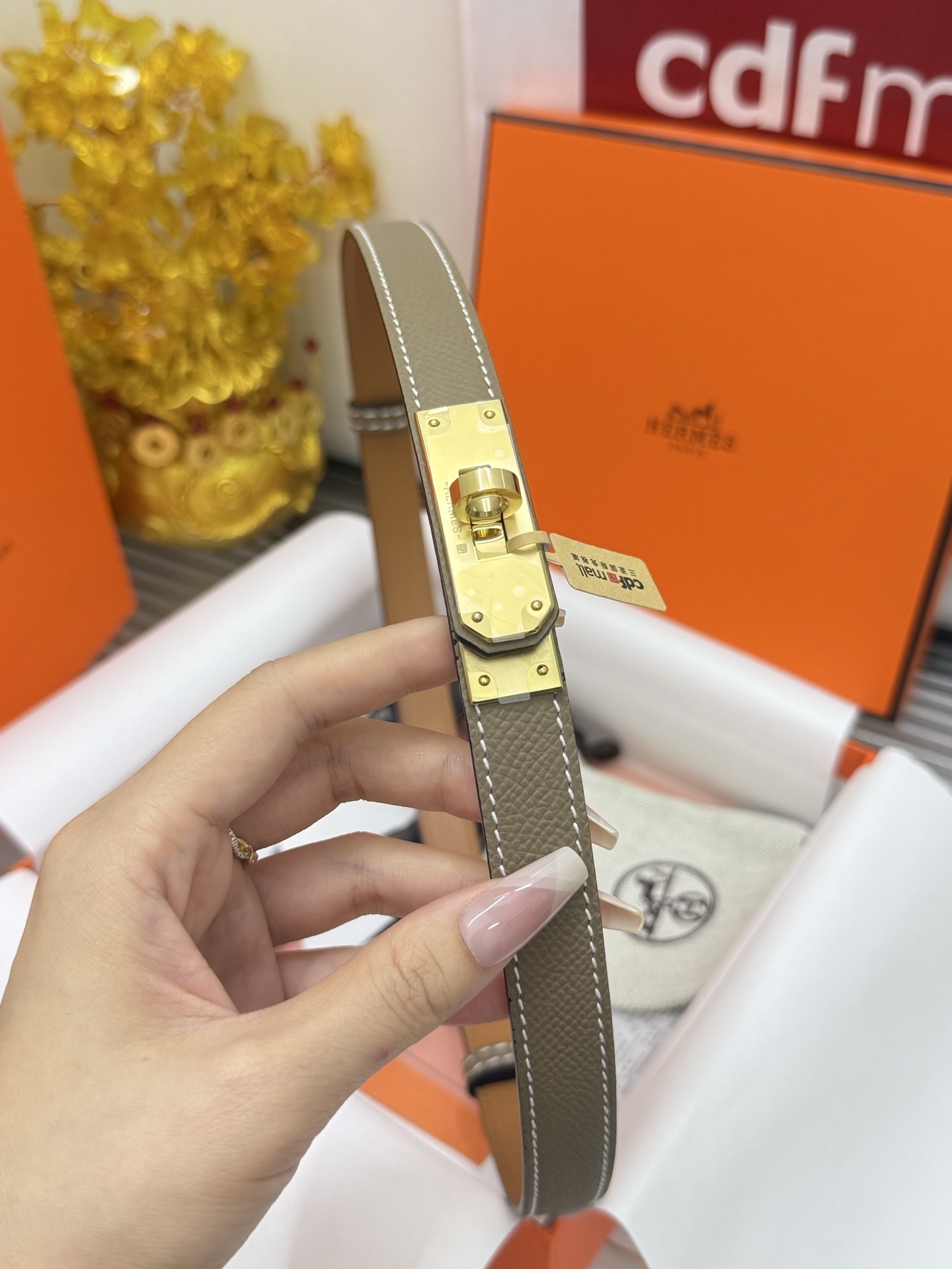 Hermès Kelly Belt Etoupe Epsom Leather with Gold Hardware