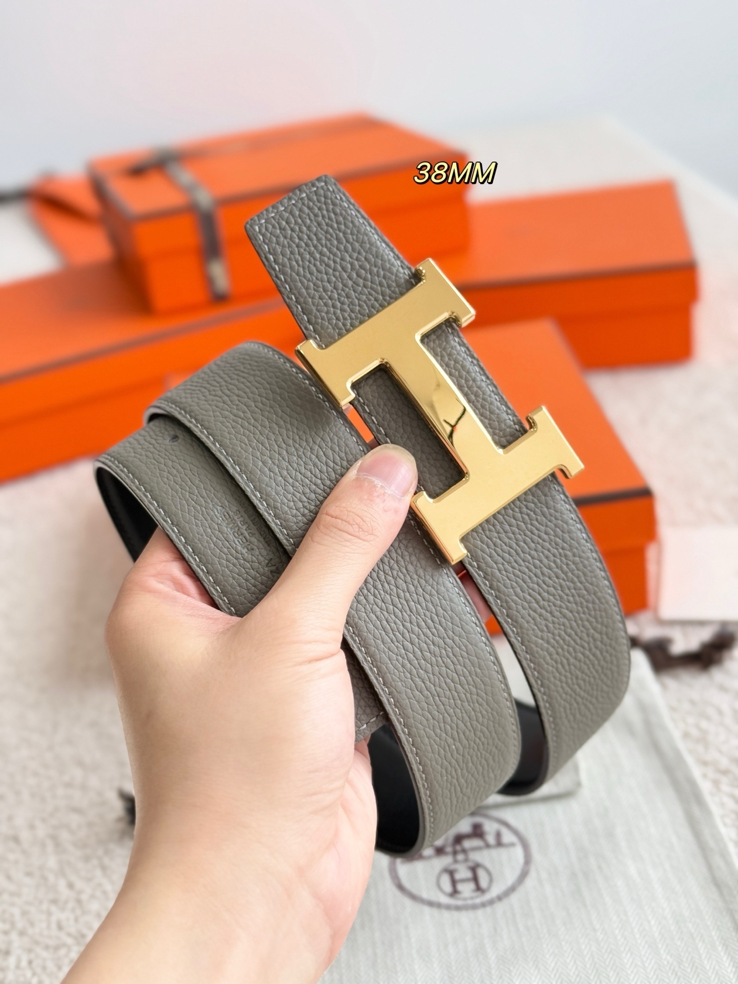Luxury H 5382 Gold Buckle Reversible Leather Belt - 38mm