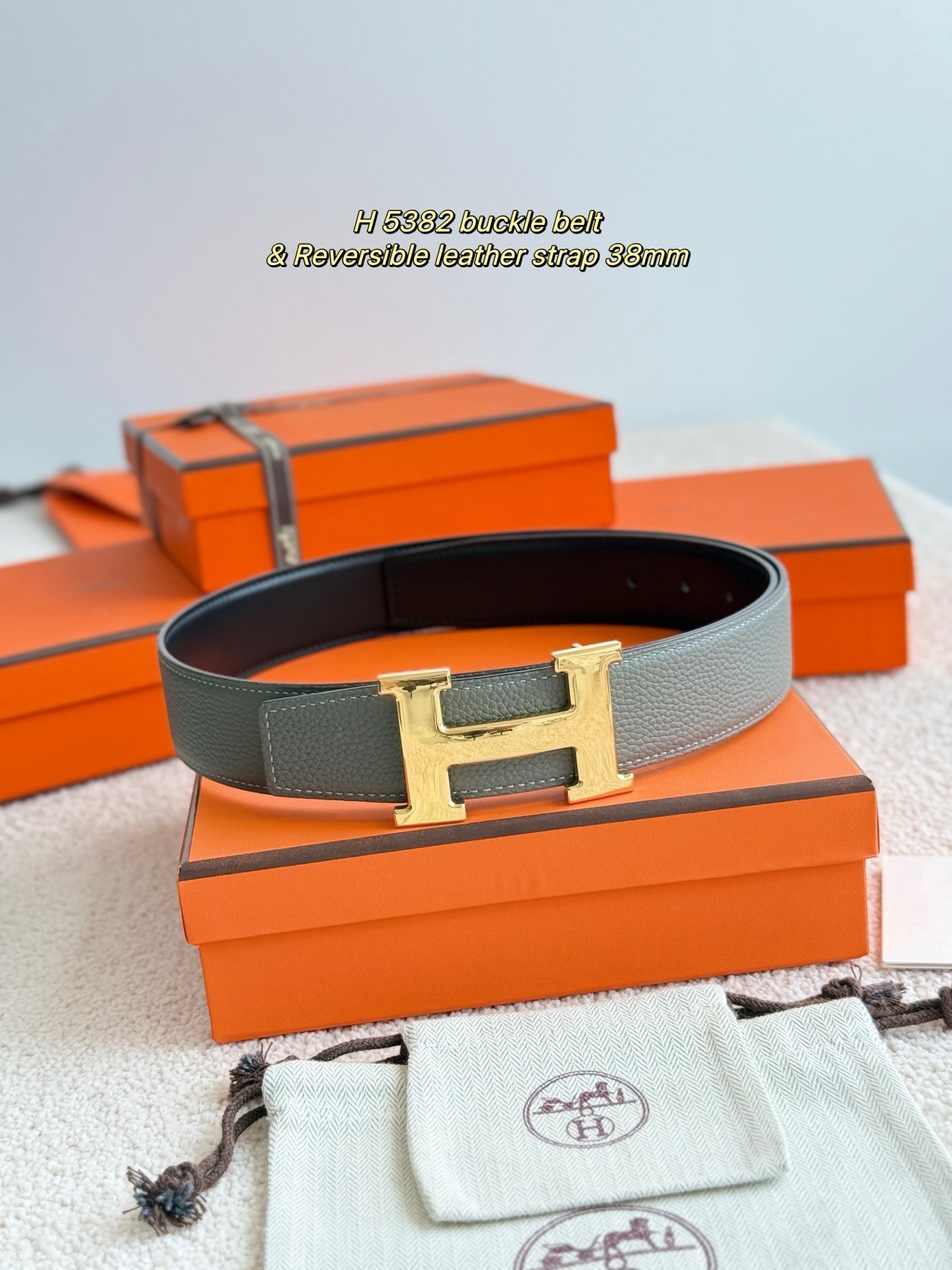 Luxury H 5382 Gold Buckle Reversible Leather Belt – 38mm