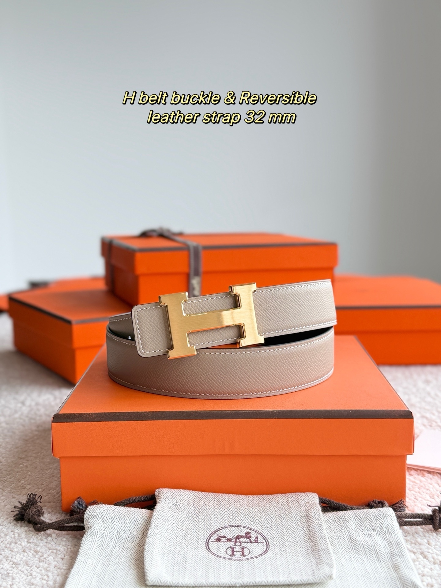 Hermès H Belt Buckle & Reversible Leather Strap 32mm - Gold Tone