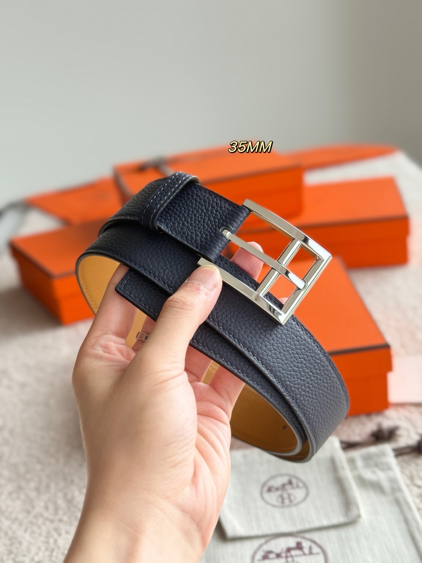 Hermès Romain 35 Reversible Leather Belt - Navy Blue & Tan