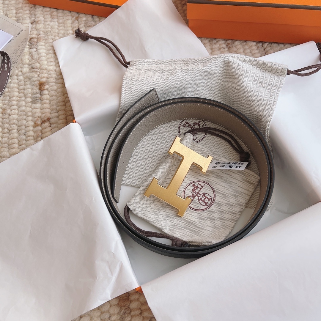 Hermès Reversible Leather Belt with Gold H Buckle - Etain/Black