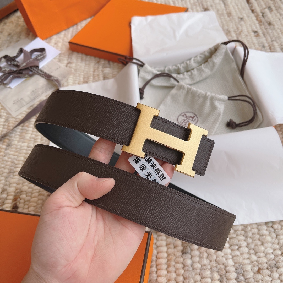 Luxury Reversible Leather Belt with Gold-Tone H Buckle - Brown