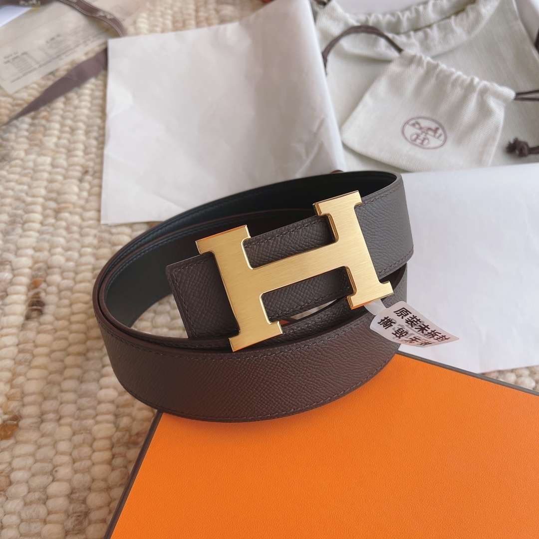 Luxury Reversible Leather Belt with Gold-Tone H Buckle – Brown