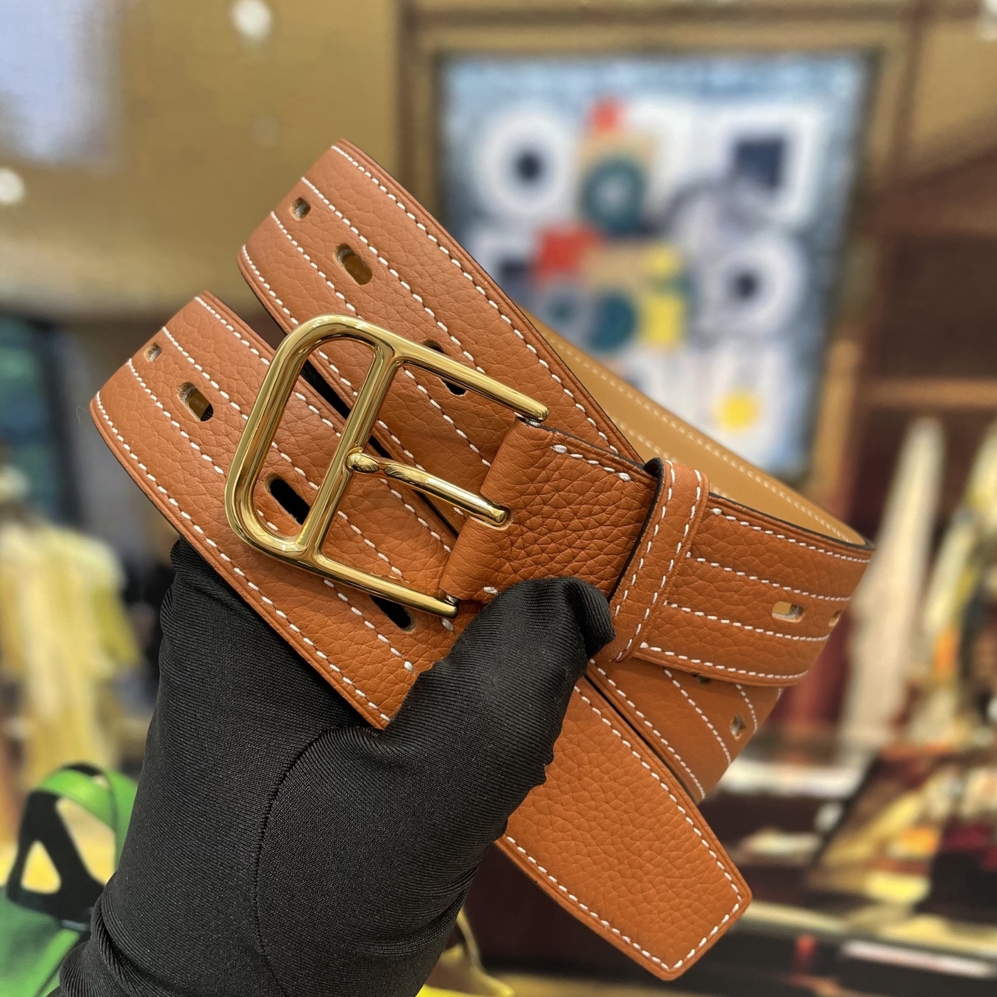 Elegant Orange Pebbled Leather Belt with Gold Buckle – Luxury Wrap