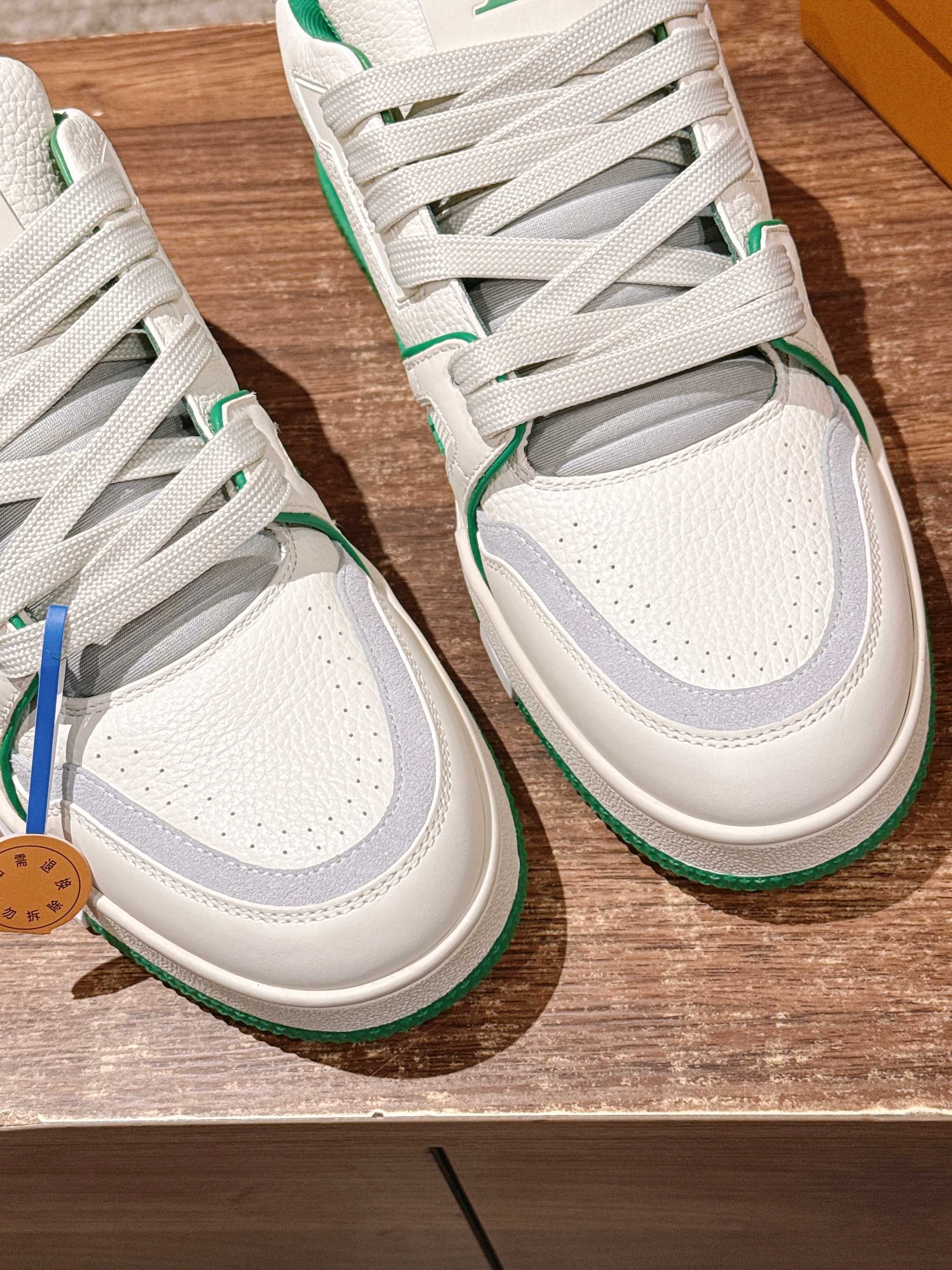 Louis Vuitton LV Trainer Sneakers - White & Green Luxury Men's Shoes