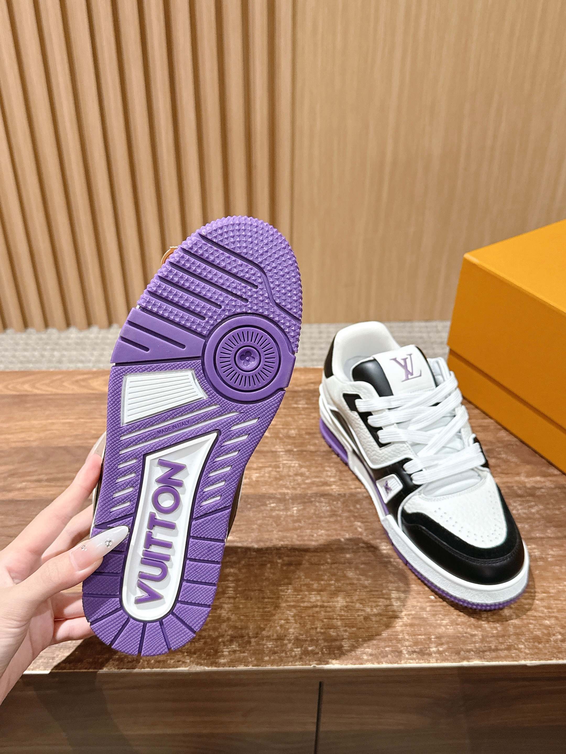 Louis Vuitton LV Trainer Sneakers - White/Black Leather Luxury Shoes