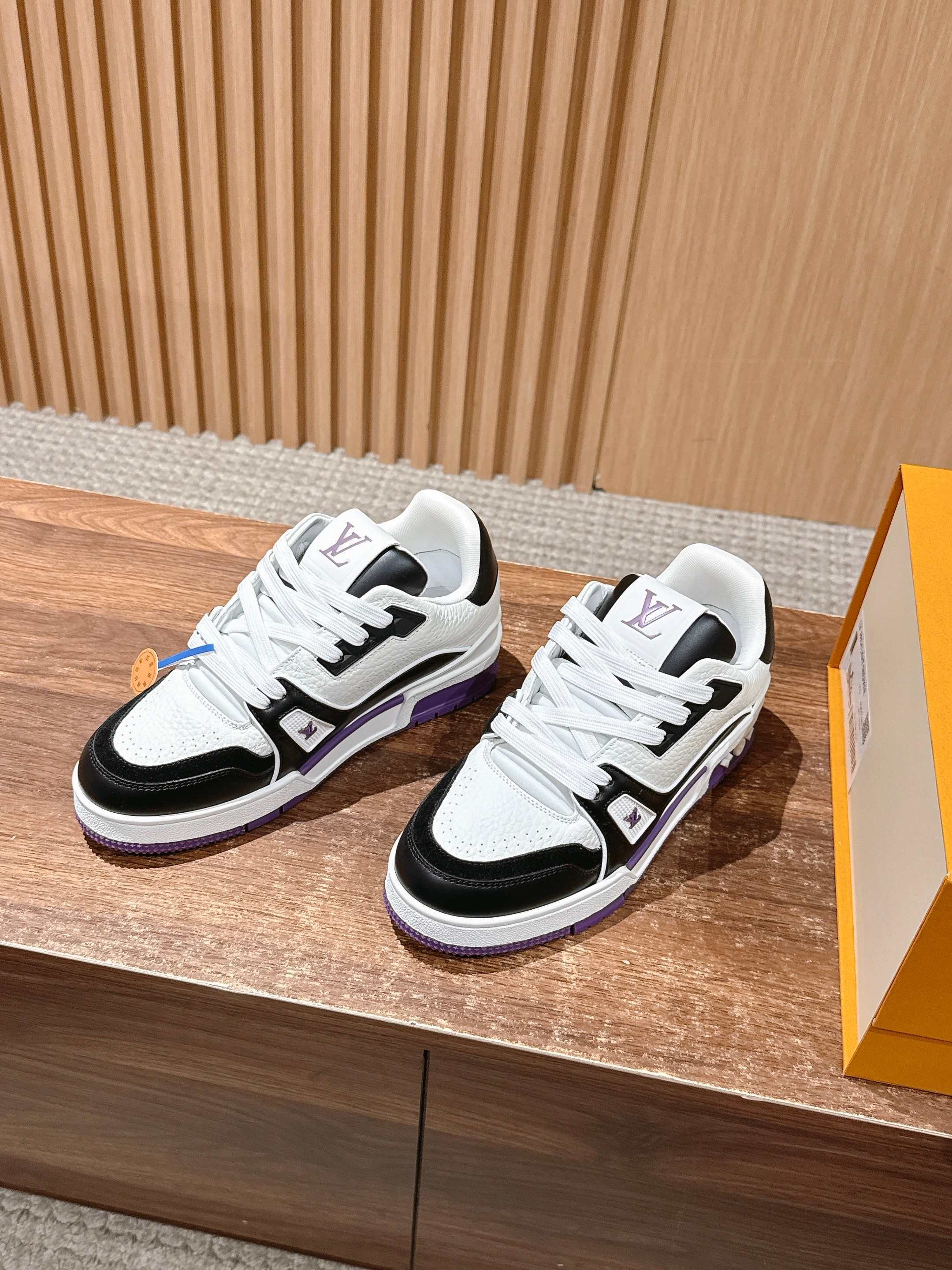 Louis Vuitton LV Trainer Sneakers - White/Black Leather Luxury Shoes