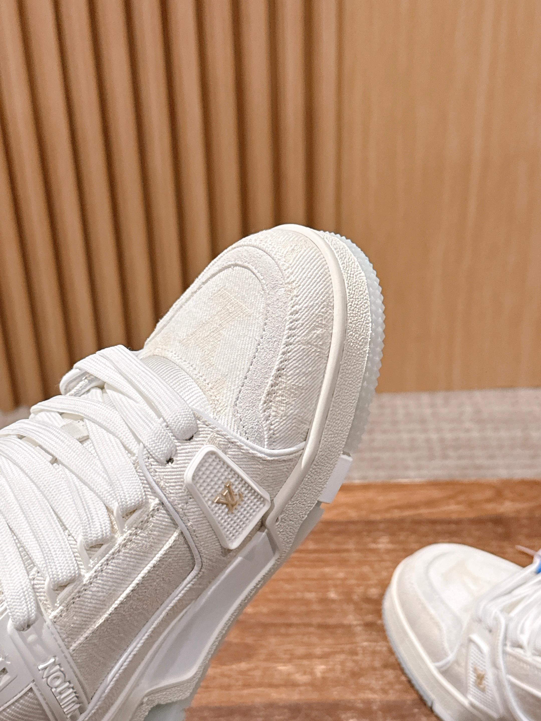 Louis Vuitton White LV Skate Sneaker - Premium Luxury Designer Shoes