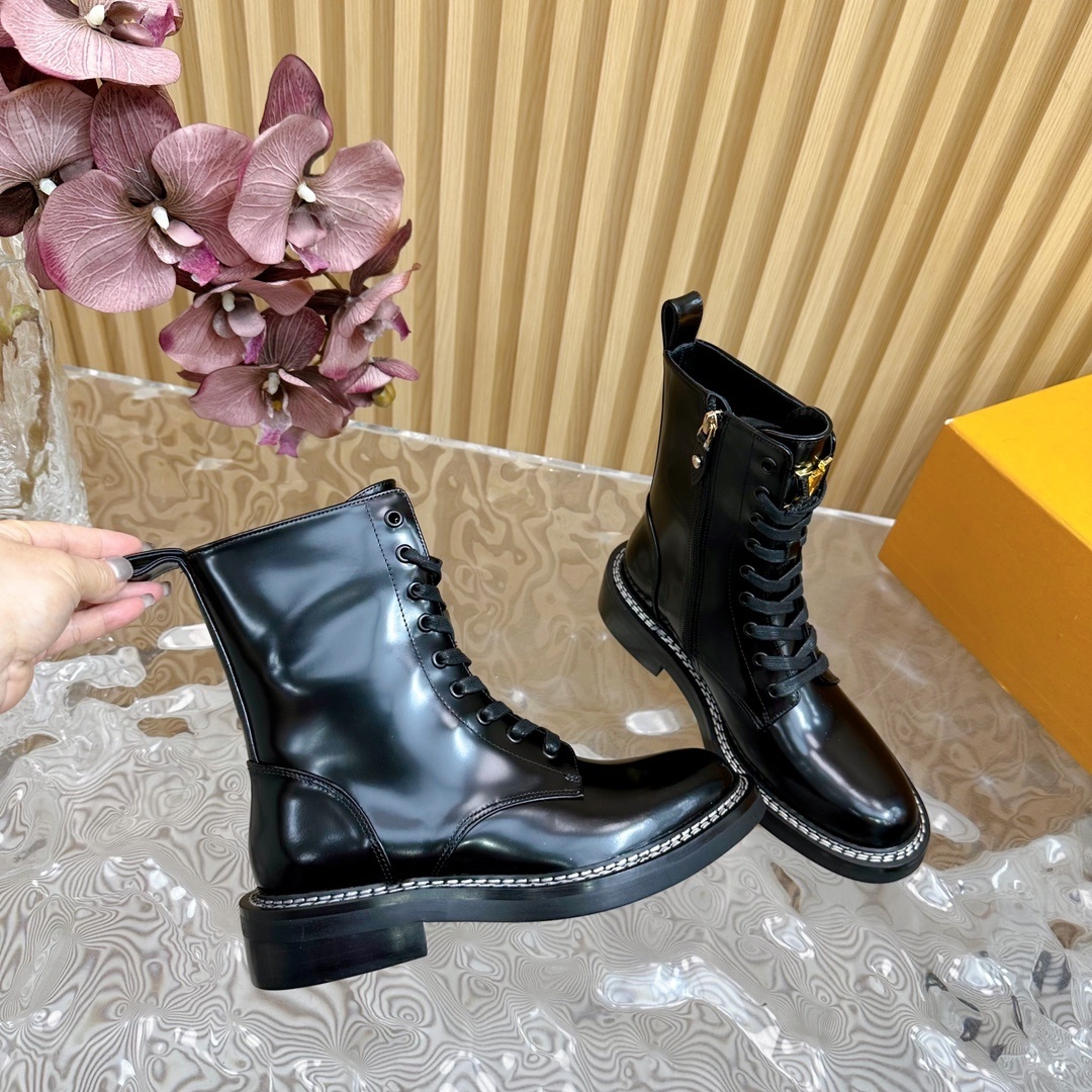 Women's Luxury Black Leather Combat Boots with Contrast Stitching