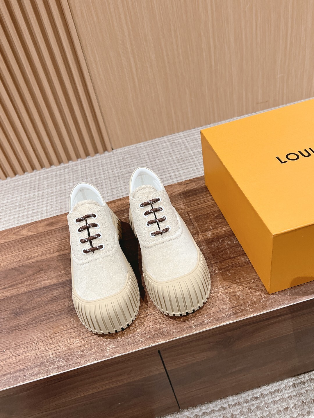 Luxury Women’s Beige Platform Canvas Sneakers – Ribbed Sole Shoes