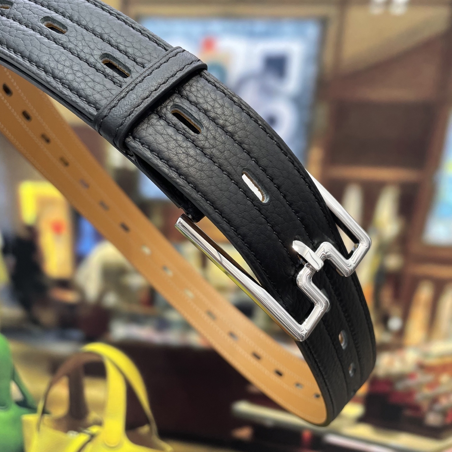 Luxury Reversible Black/Tan Leather Belt - Elegant Silver Buckle