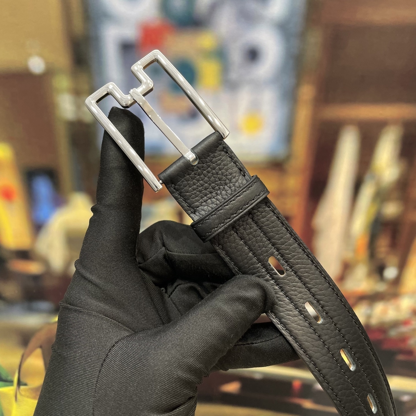 Luxury Reversible Black/Tan Leather Belt - Elegant Silver Buckle