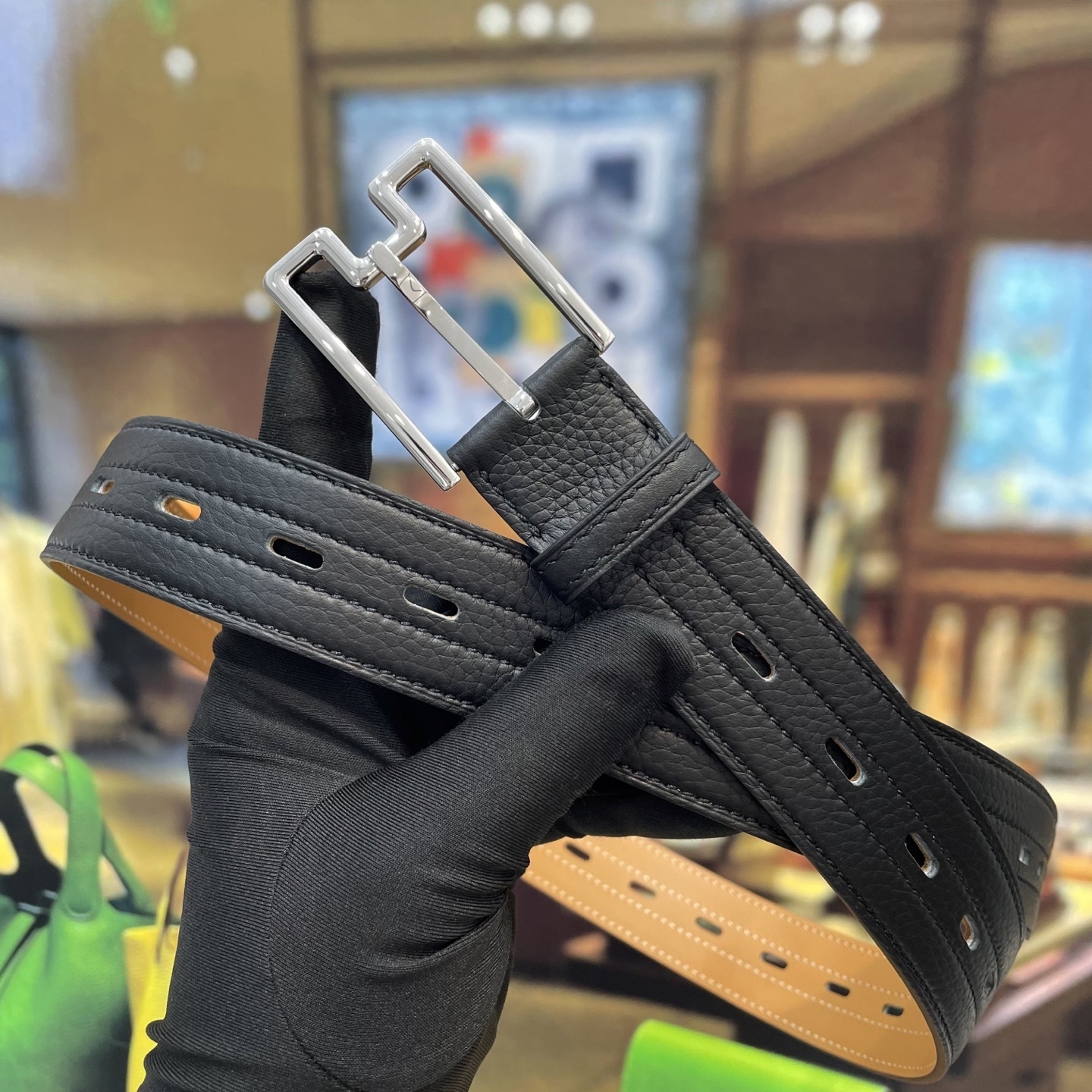 Luxury Reversible Black/Tan Leather Belt - Elegant Silver Buckle