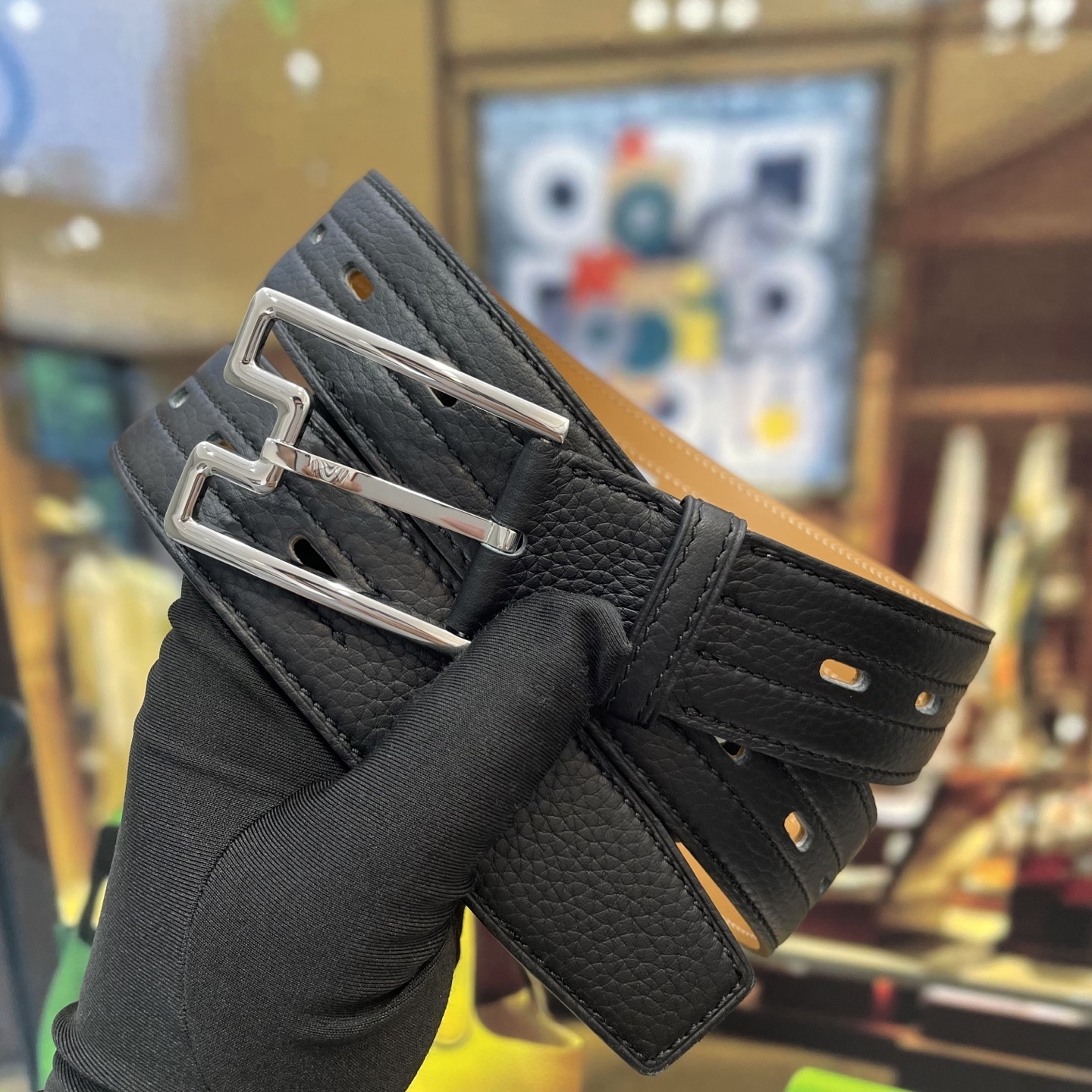 Luxury Reversible Black/Tan Leather Belt – Elegant Silver Buckle